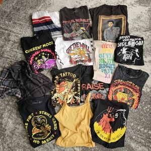 SOLD LOT 14 Piece Graphic Tee Shirt Bundle - Assorted Unisex Small Medium Large
